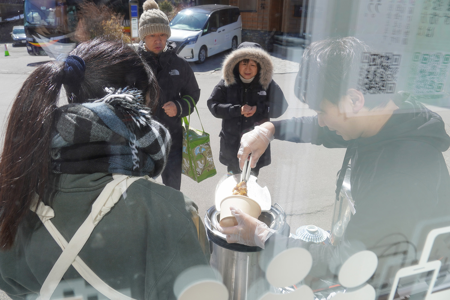 「白狐商店」大村智英さん