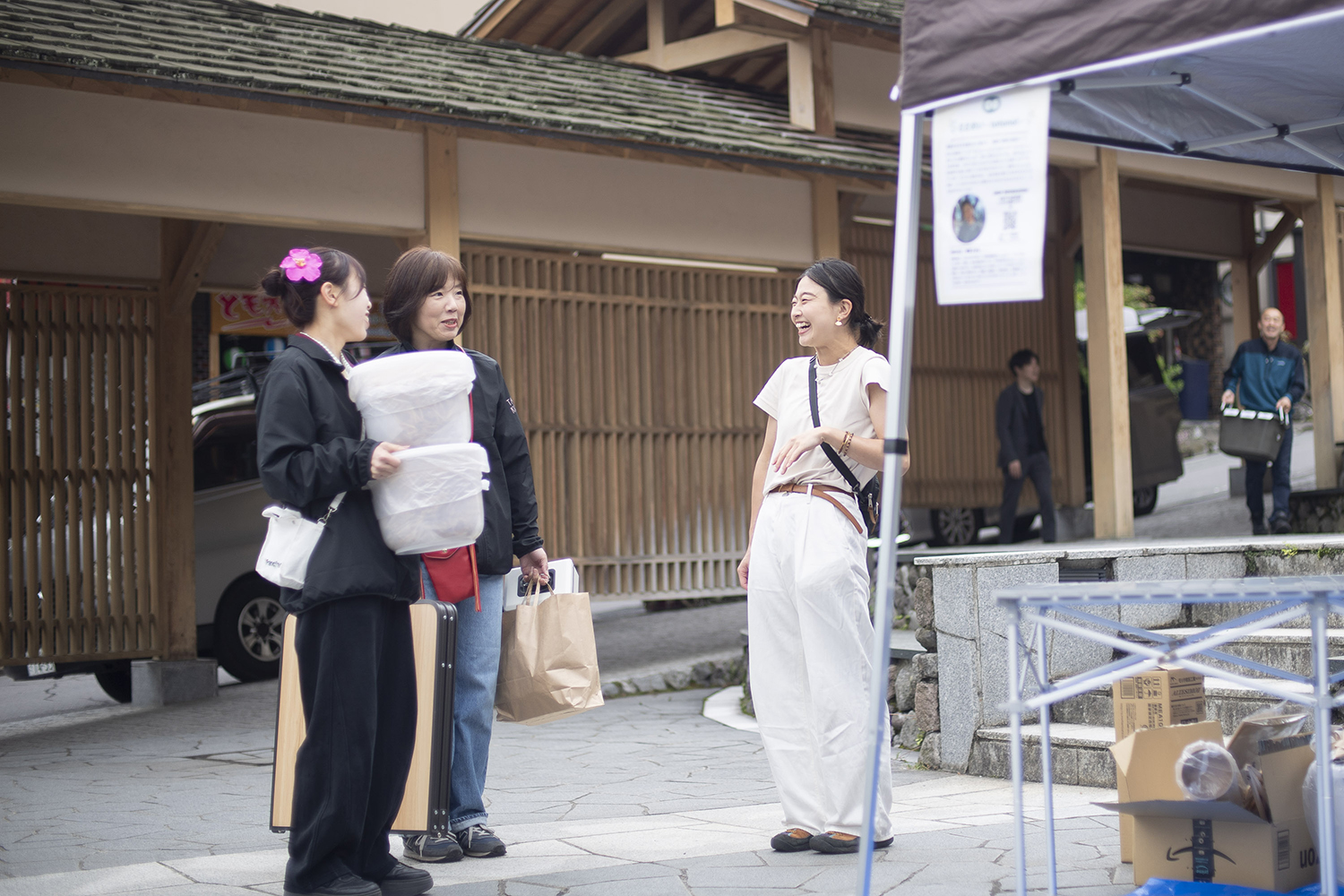 <CO-AKINAIマルシェは、草津に想いを持つ出店者同士が出会い、交流する機会にもなった>