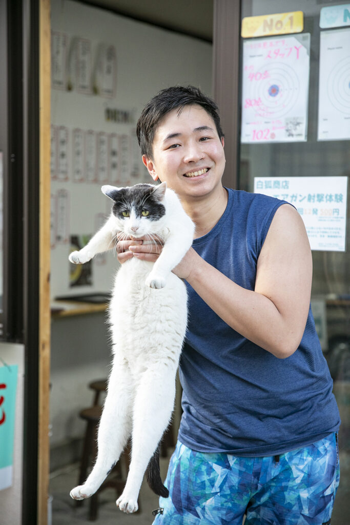アクティビティ不足の草津に遊び場を！若者が集う新基地を創る移住店主の挑戦