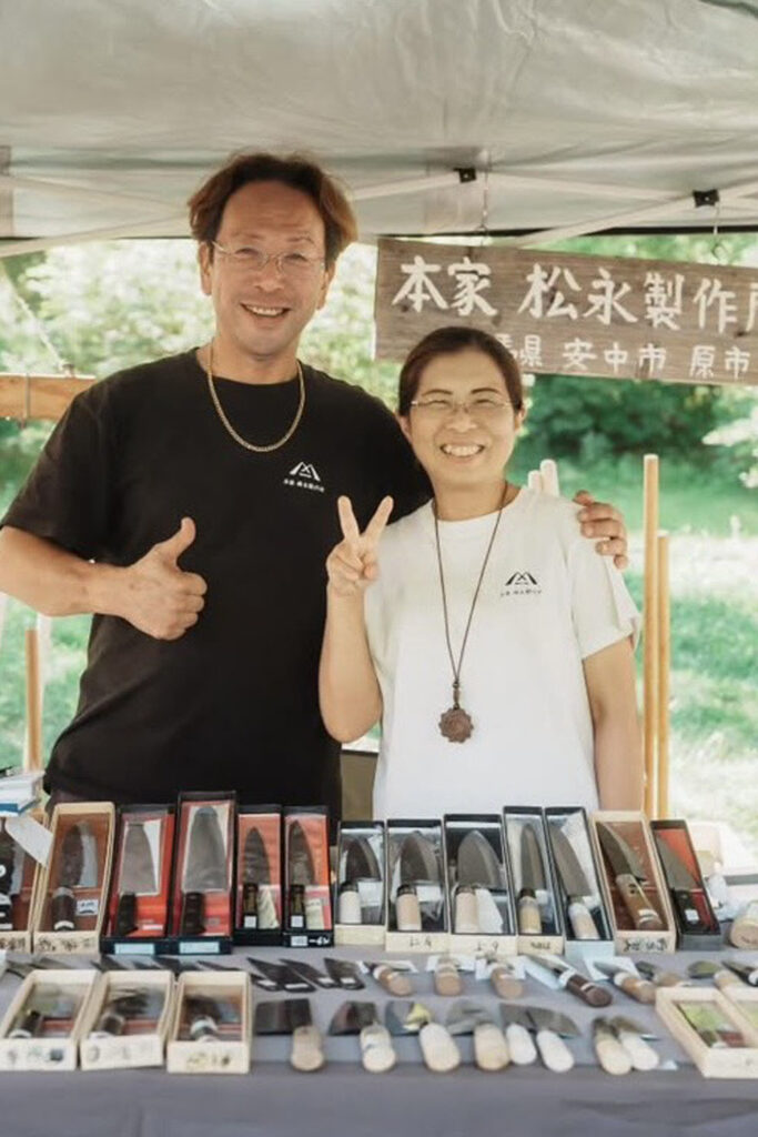 ホテルマンから鍛冶職人へ。魂を叩き込む「一生もんの道具」と家族の物語